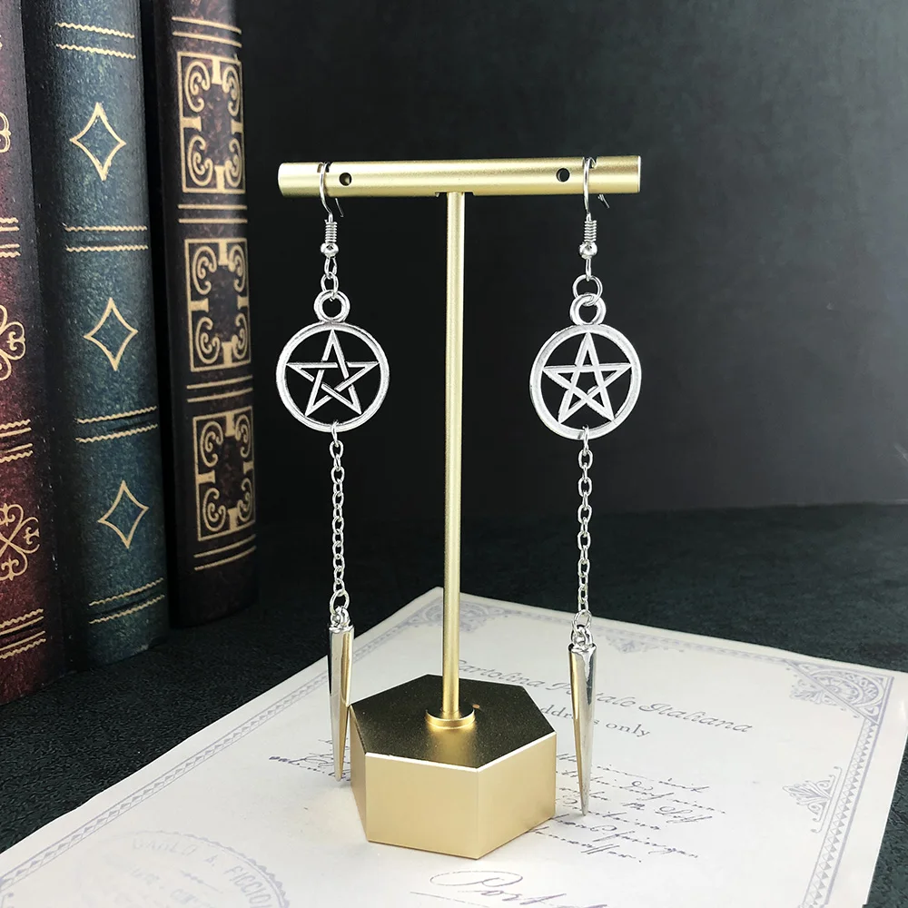 Необычные серьги для женщин Висячие длинные с заклепками в виде пентаграммы