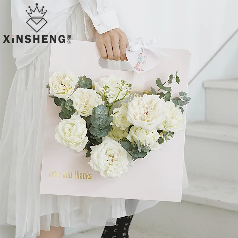 Heart-Shaped Flower Box Portable Subnet Red Mother's Day Gift Material Packaging Bag | Дом и сад
