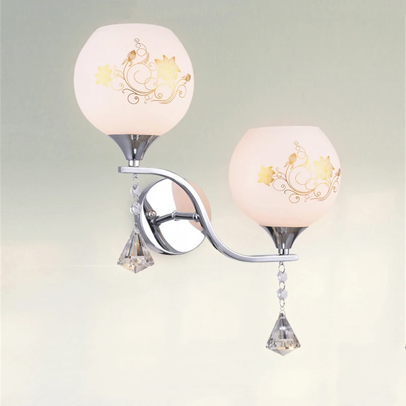 Современный минималистичный стеклянный настенный светильник с одной и двумя