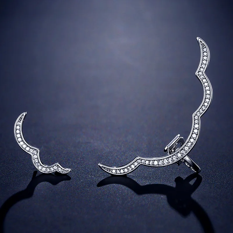 

HANGZHI 2020 New AAA Zircon Mosaic Earring Temperament Design Dimensional Asymmetry Stud Earrings for Women Girls Party Jewelry