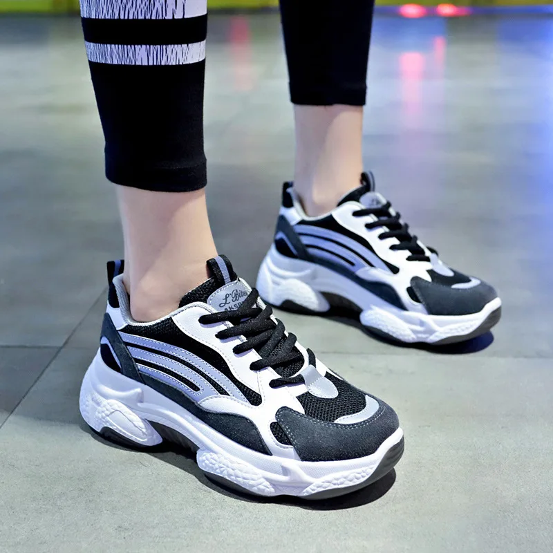 Осенняя обувь женская для папы Дизайнерские кроссовки на платформе плоской