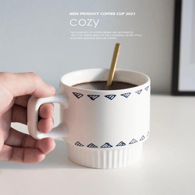 

Креативные короткие кофейные кружки с геометрическим рисунком, керамические кофейные чашки для чая, молока, Необычные чашки в полоску, дома...