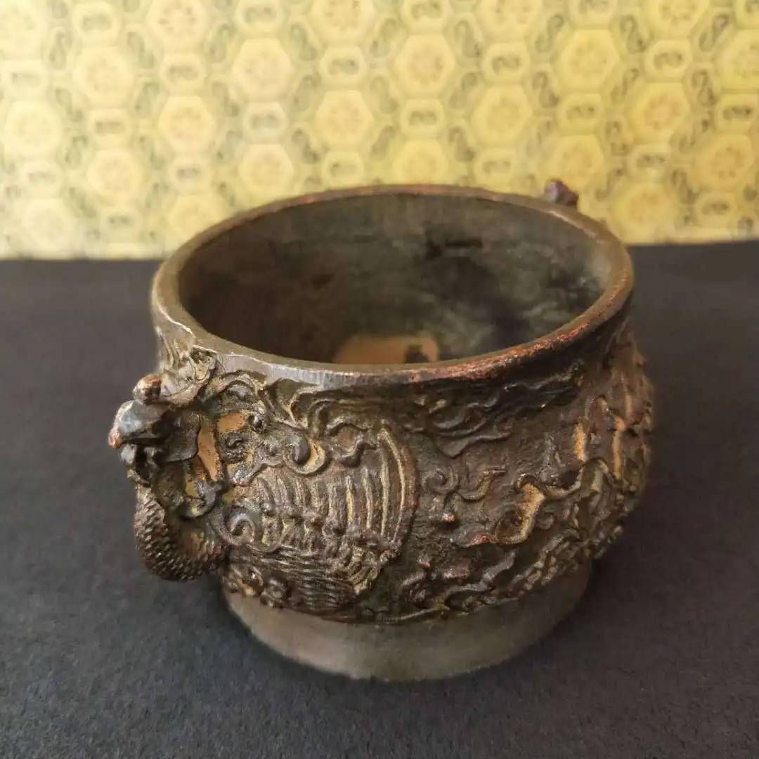 

Antique and miscellaneous Phoenix ear flowers bloom