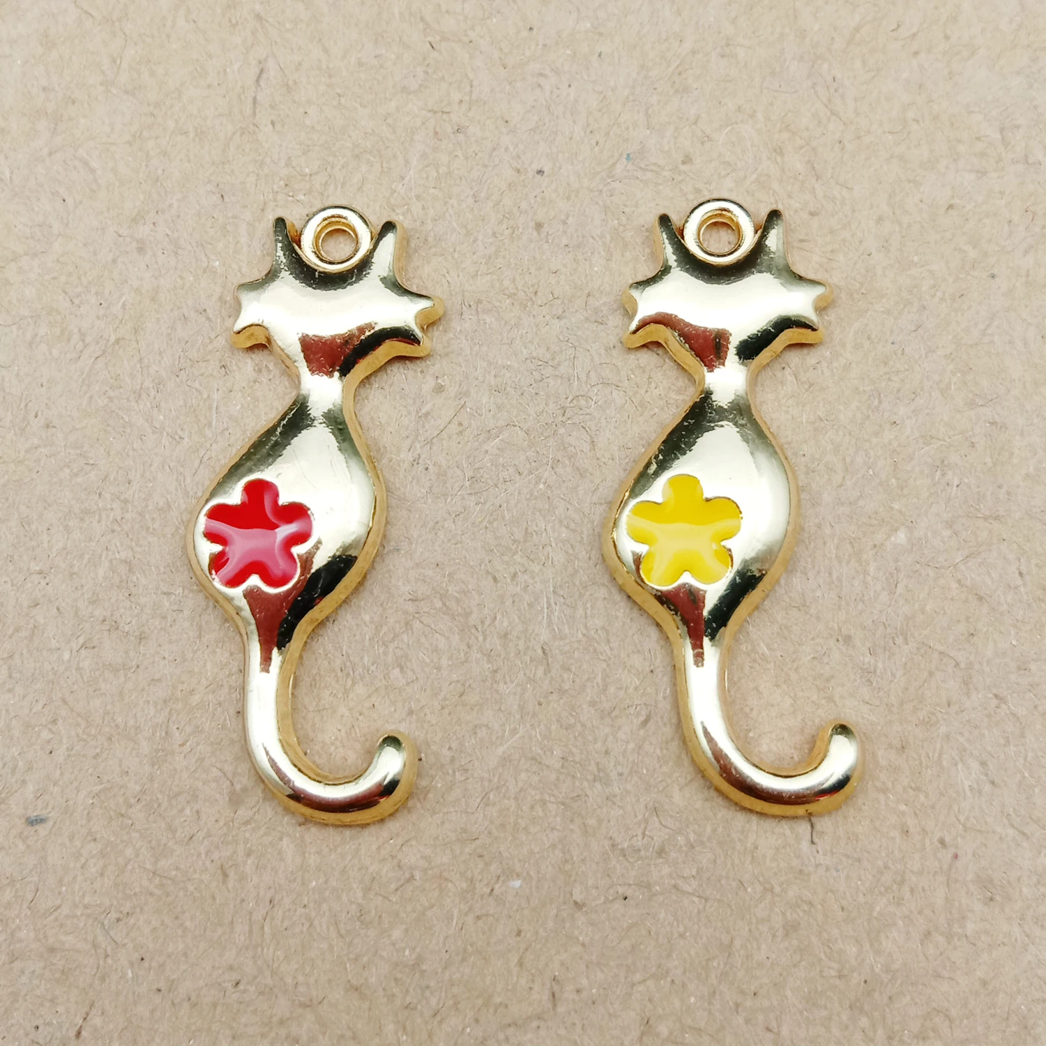 10 шт 8x25mm кошка очарование эмаль подвески для ювелирные изделия делая и крафта