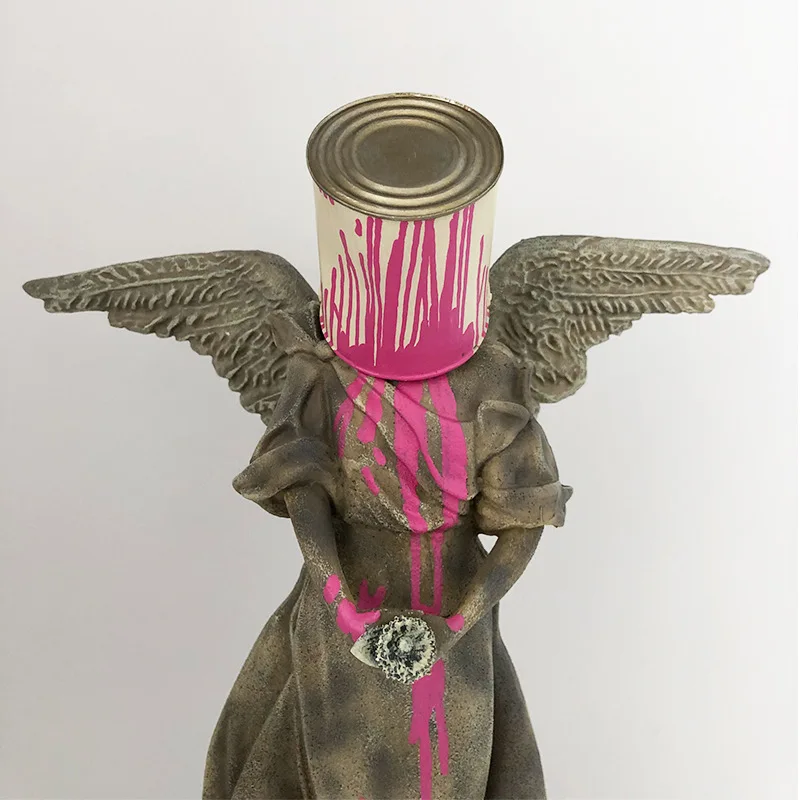 

Banksy Banks barrel Banksy paint angel hands do the grey fashion toy dolls set