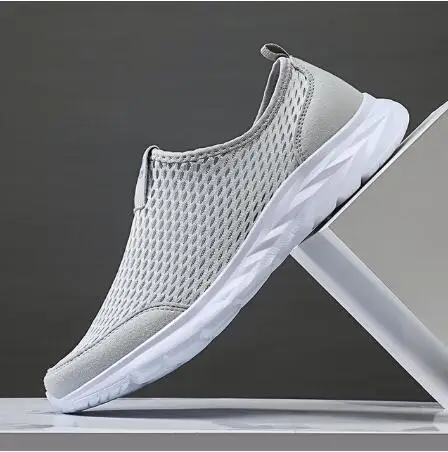 

2021 low top flat brand sports breathable running shoes women's fashion color matching comfortable casual shoes