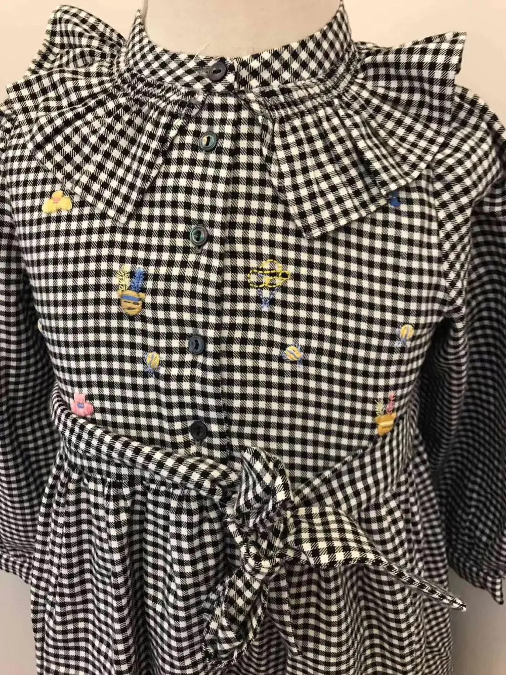 Модная одежда для маленьких девочек синее платье с длинным рукавом и цветочным