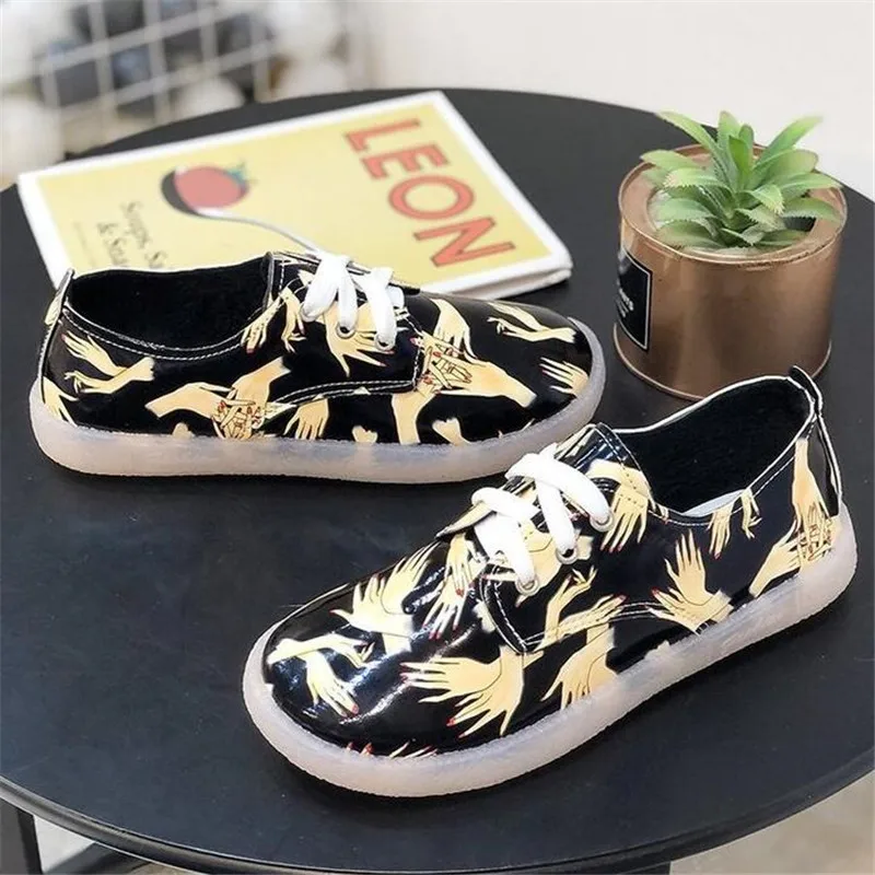 

Women's sneakers plus size 2021 new round toe sports lace-up women's shoes graffiti fashion casual women's platform loafer shoes