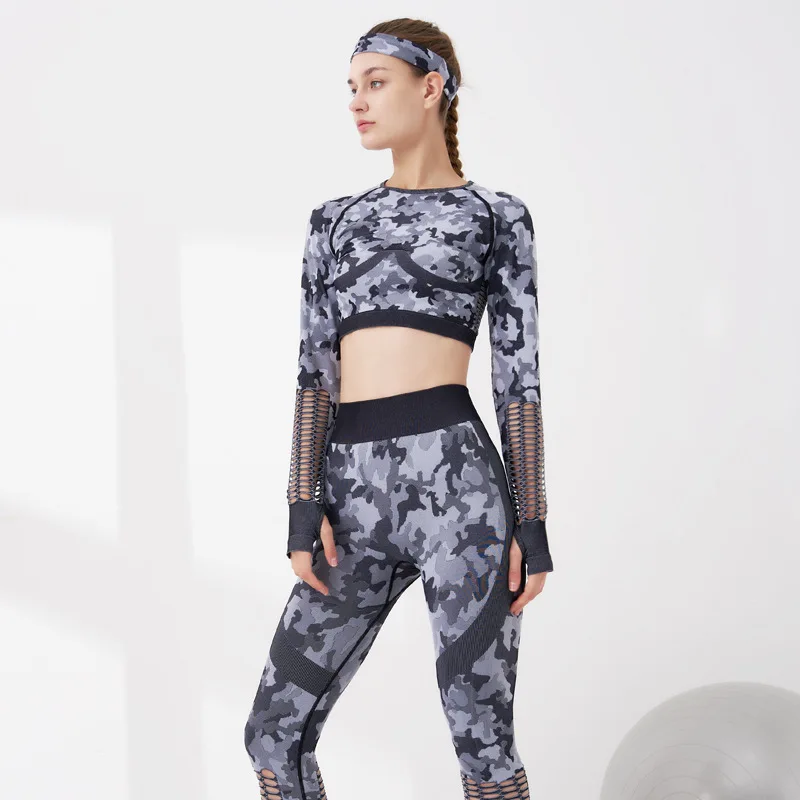 

Camouflage Yoga suit women's quick dry fitness two piece open navel seamless sports suit T009