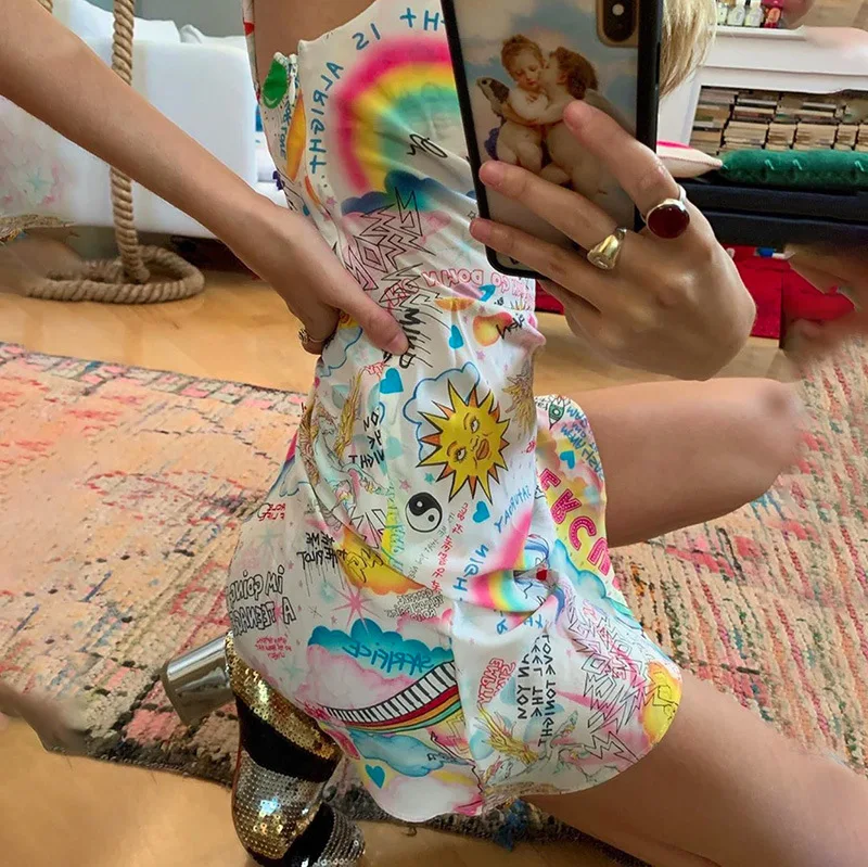 Милое базовое женское платье на бретельках с рисунком летнее свободное