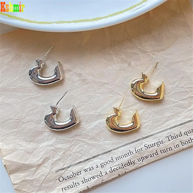 

Kshmir New retro metal geometric triangle heart heart earrings metal gold earrings women fashion girls simple jewelry