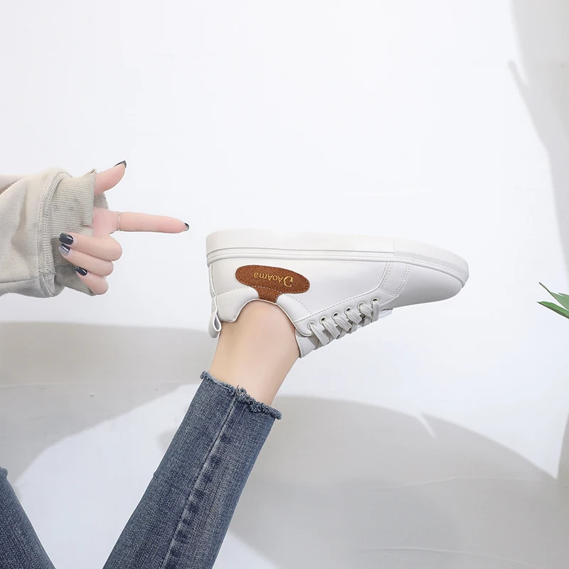Женские кроссовки на платформе повседневная обувь танкетке белые весна-осень |