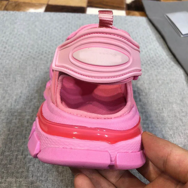 

2021 Velcro