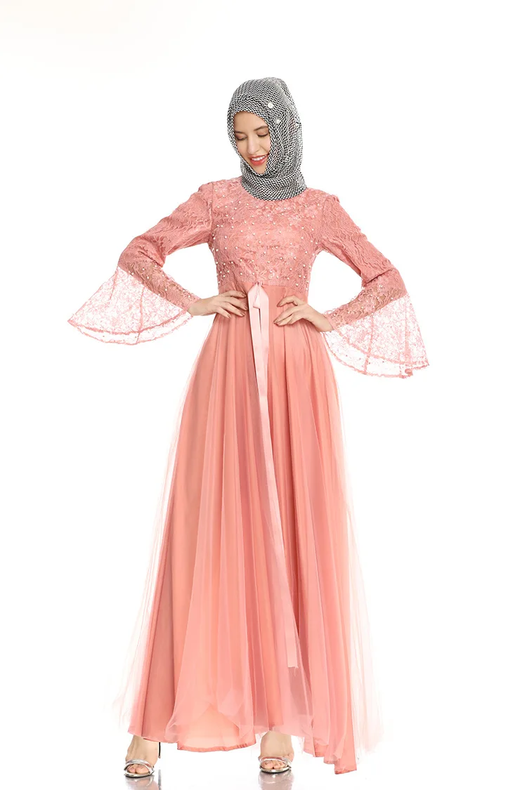 

2021 New Middle East Dubai Arab Muslim Robe Big Swing Dress Trumpet Sleeve Mesh Stitching Shows Thin Temperament Robe