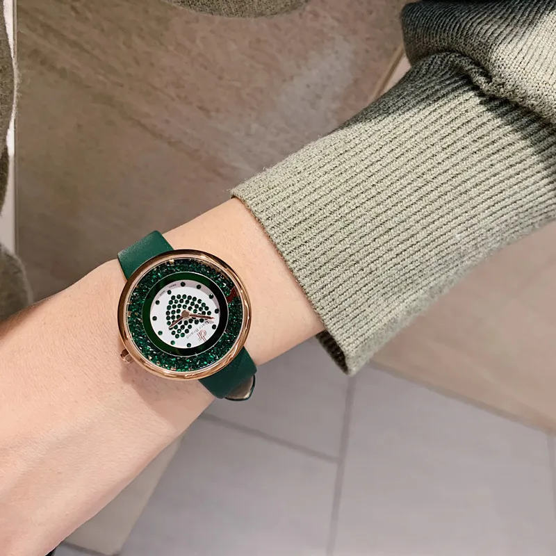 

Mysterious Dark Green Moving Sands Crystal Watches for Women Candy Colors Real Leathers Students Watches Quartz Waterproof Watch