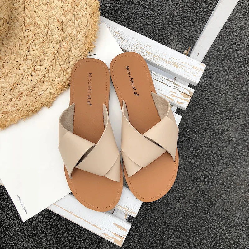 Новинка 2020 брендовые мягкие кожаные Тапочки мюли повседневные женские шлепанцы