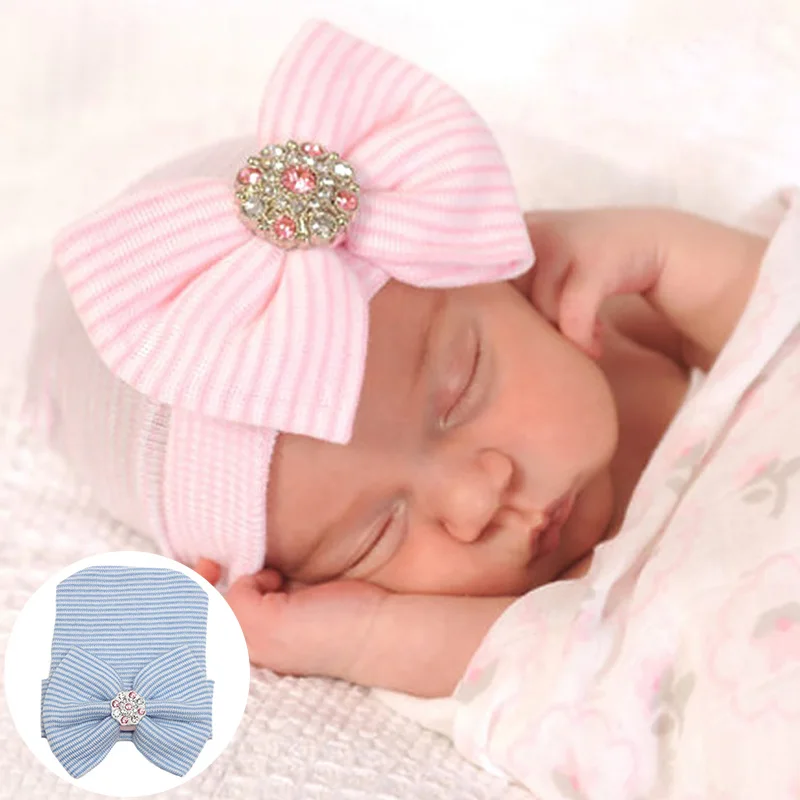 Вязаная шапка для новорожденных с большим бантом теплая шапочка малышей банты