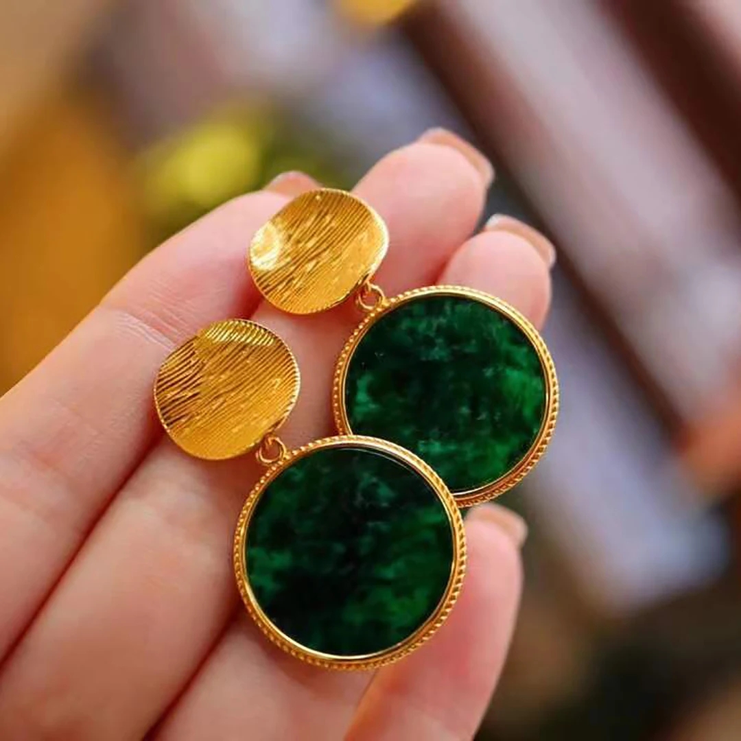 Рисунок 4 - Женские серьги из натурального нефрита