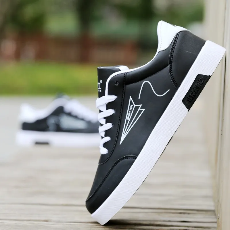 

Sapatos De Hombre 2021 Fashion White Shoes Leather Shoes Men Lightweight Chunky Sneakers Men Classic Men Vulcanize Shoes