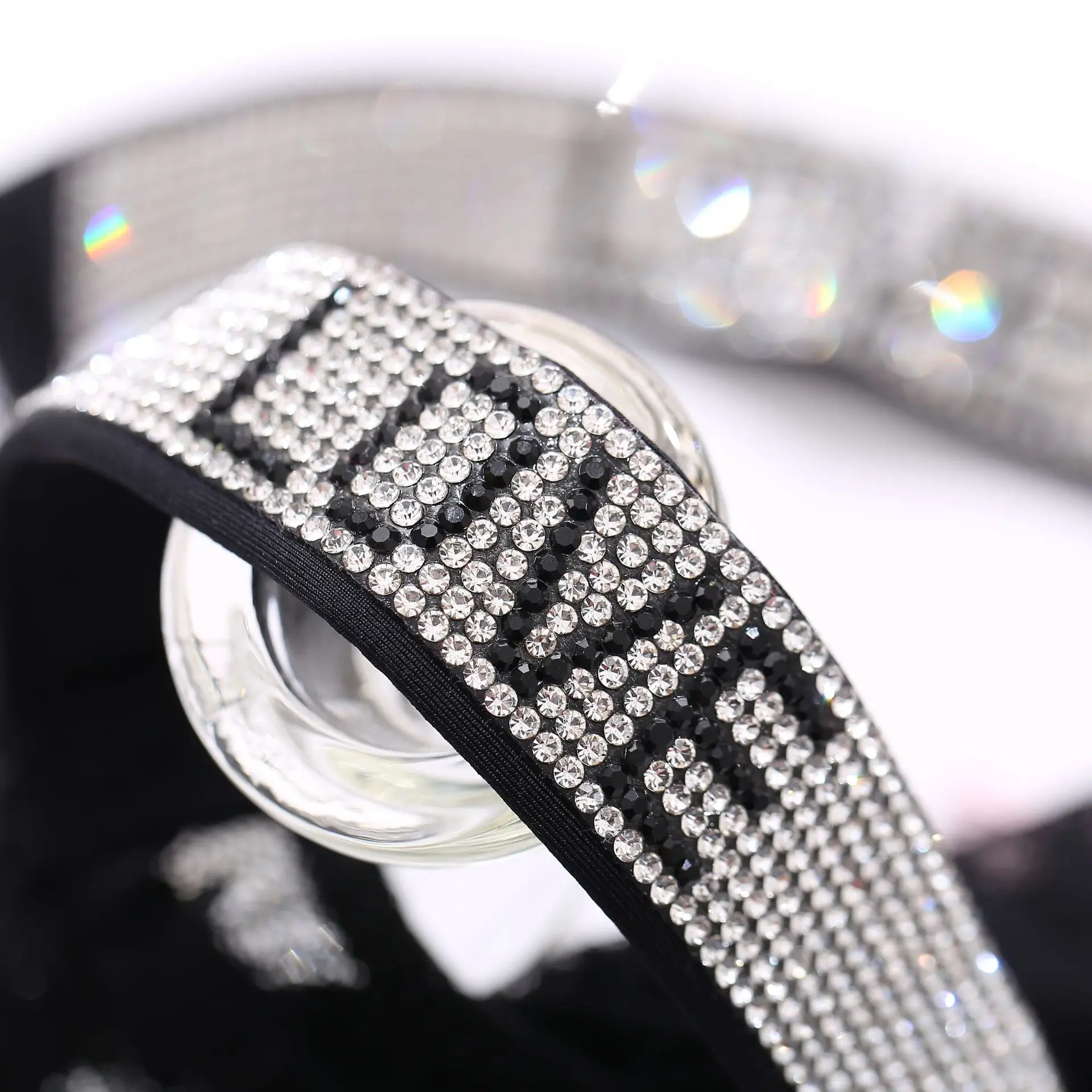 

Sexy Low Waist Lace Thongs Rhinestone Letter Lace Panties Female Hip High Waist High Fork Thong T Pants Sexy Underwear Women