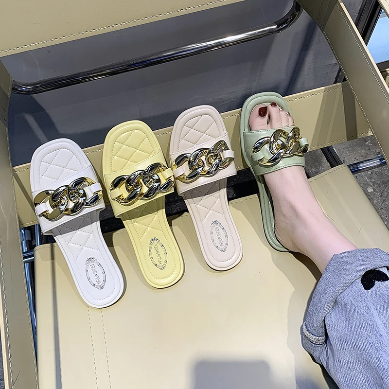 

Shoes Slippers Flat Lady Slides Low Summer Clogs Woman Fashion Pantofle Girl Beach Luxury 2021 PU TPR Chain Flat Shoes Female Wo