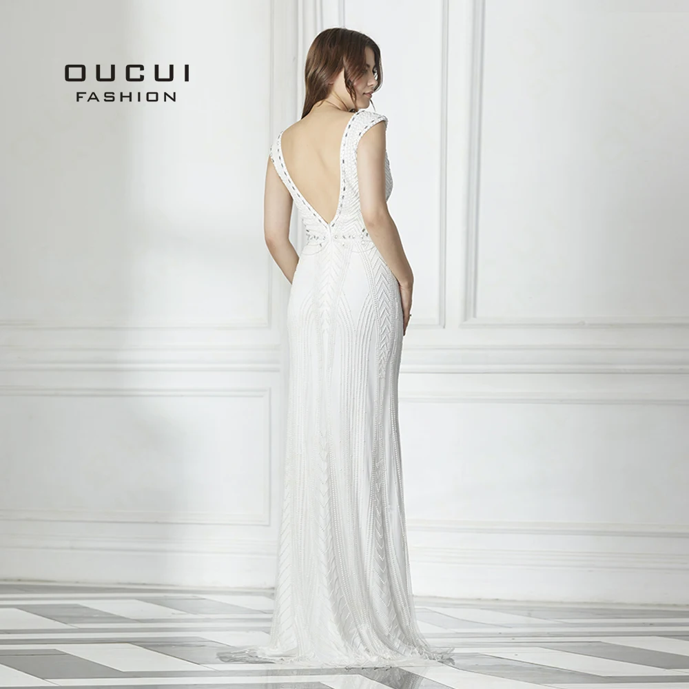 Женское платье Русалка со шлейфом белое для выпускного вечера с бахромой и