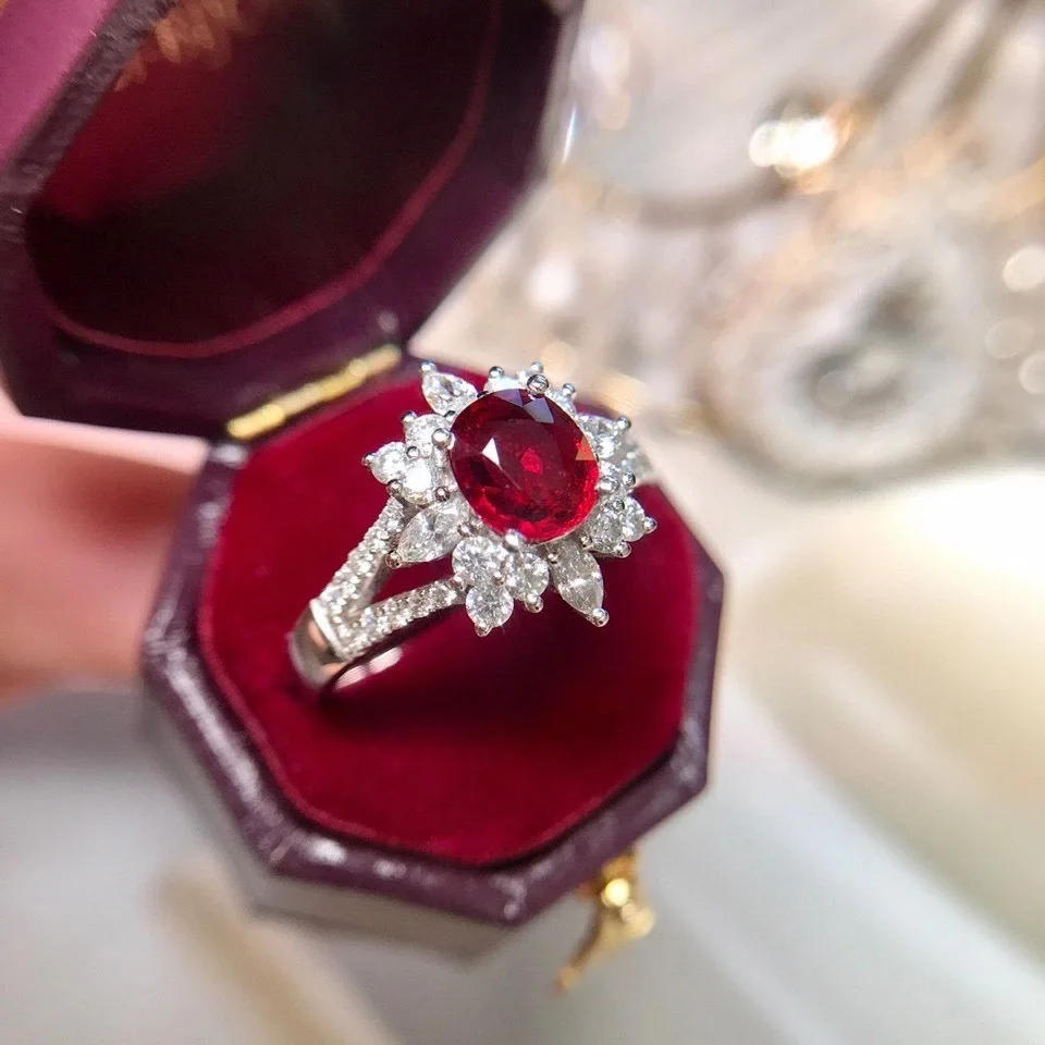 

Classic 18K gold pigeon blood ruby ring gold jewelry boutique diamond ring jewelry wedding diamond ring