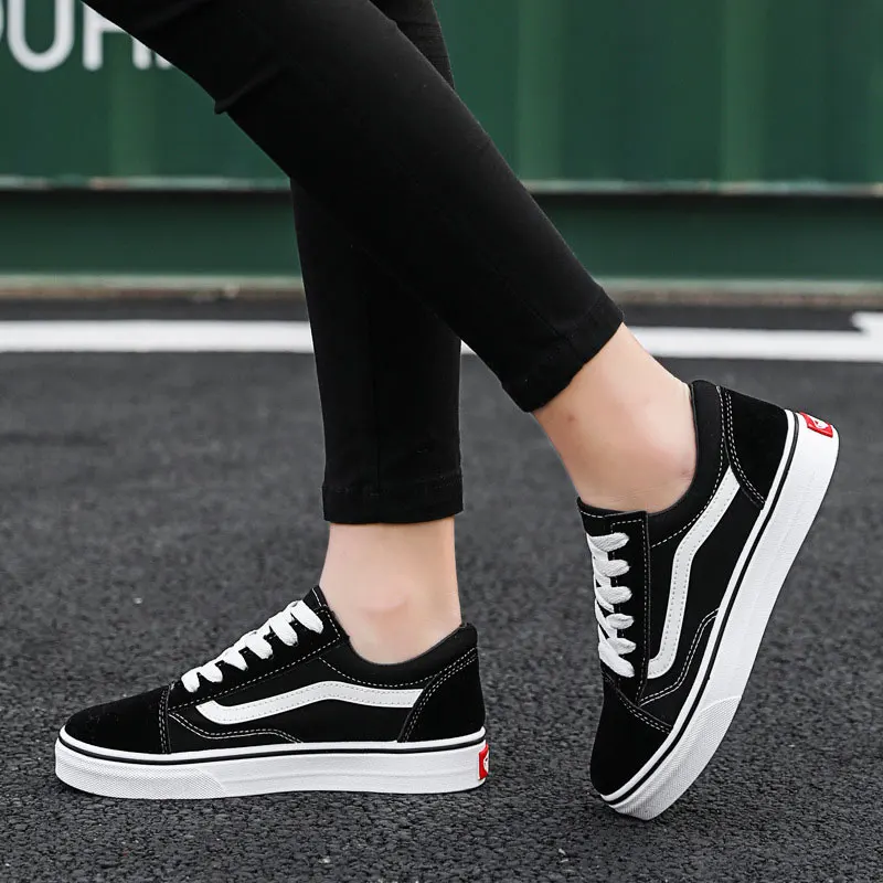 

2021 Brand Women's Luxury Sneakers Fashion Men Unisex Female Flat Casual Vulcanized Shoes women Lace-up Sports Big Size Footwear