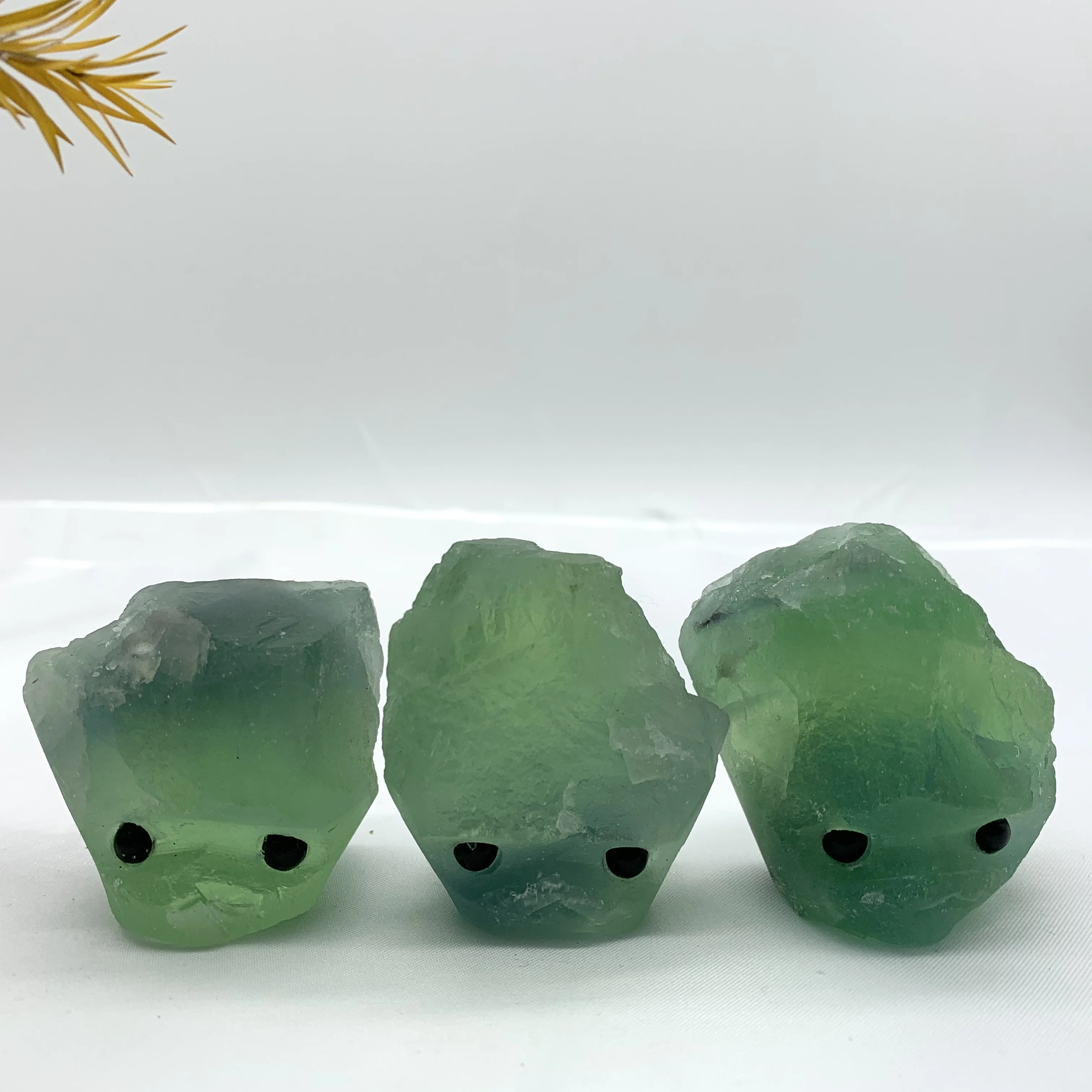 

Natural Green Fluorite Quartz Hedgehog Ornaments Hand carved Crystal Stones Purification Gifts Office Decoration Healing Stones