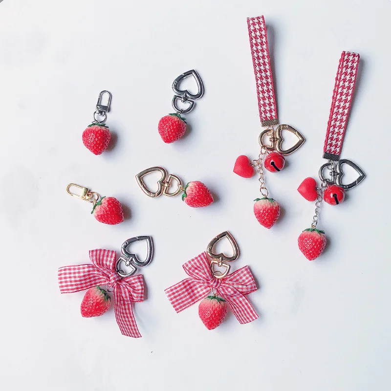 

Strawberry Red Heart Keychain Keyring For Women Girl Jewelry Simulated Fruit Cute Car Key Holder Keyring Best Friend K2475