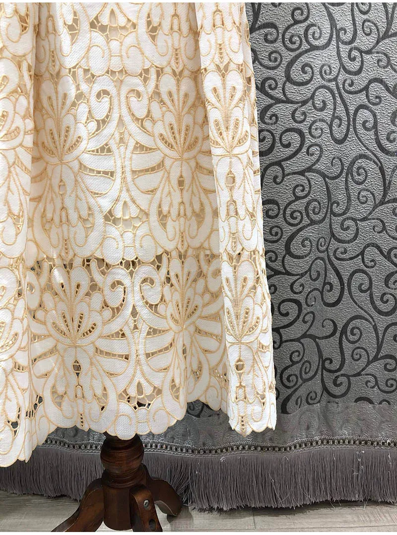 

High Quality Women's New Style Square Collar Color Matching Water-soluble Flower Embroidery Dress