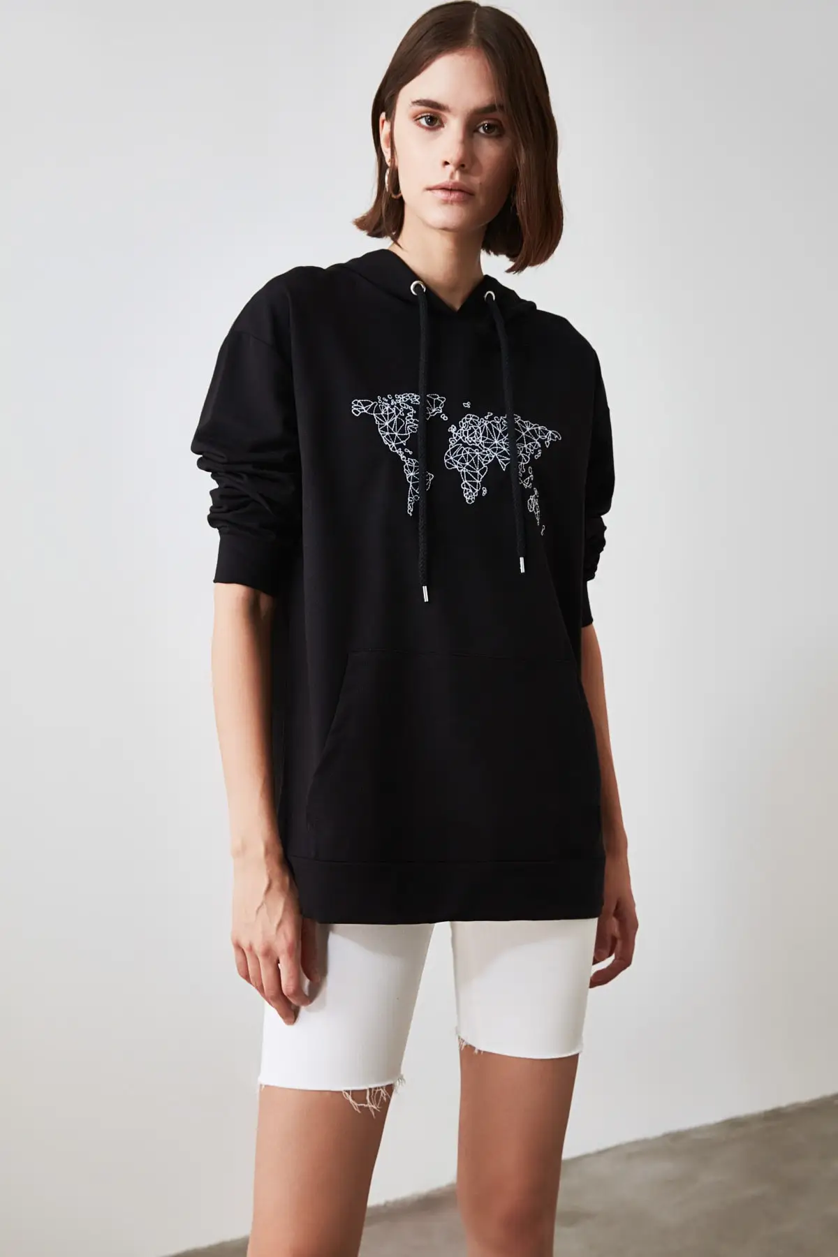 

Hoodies & Sweatshirts