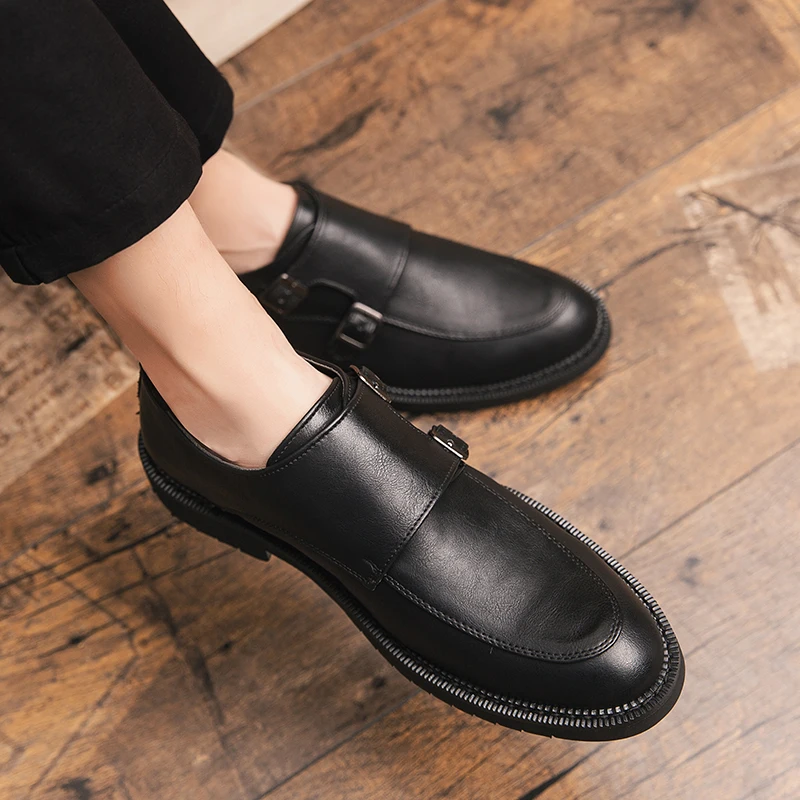 

Новинка; Большие размеры 38-47; Модные мужские кожаные туфли; Новые кожаные свадебные туфли; Мужская обувь; Молодежные деловые дышащие повседн...