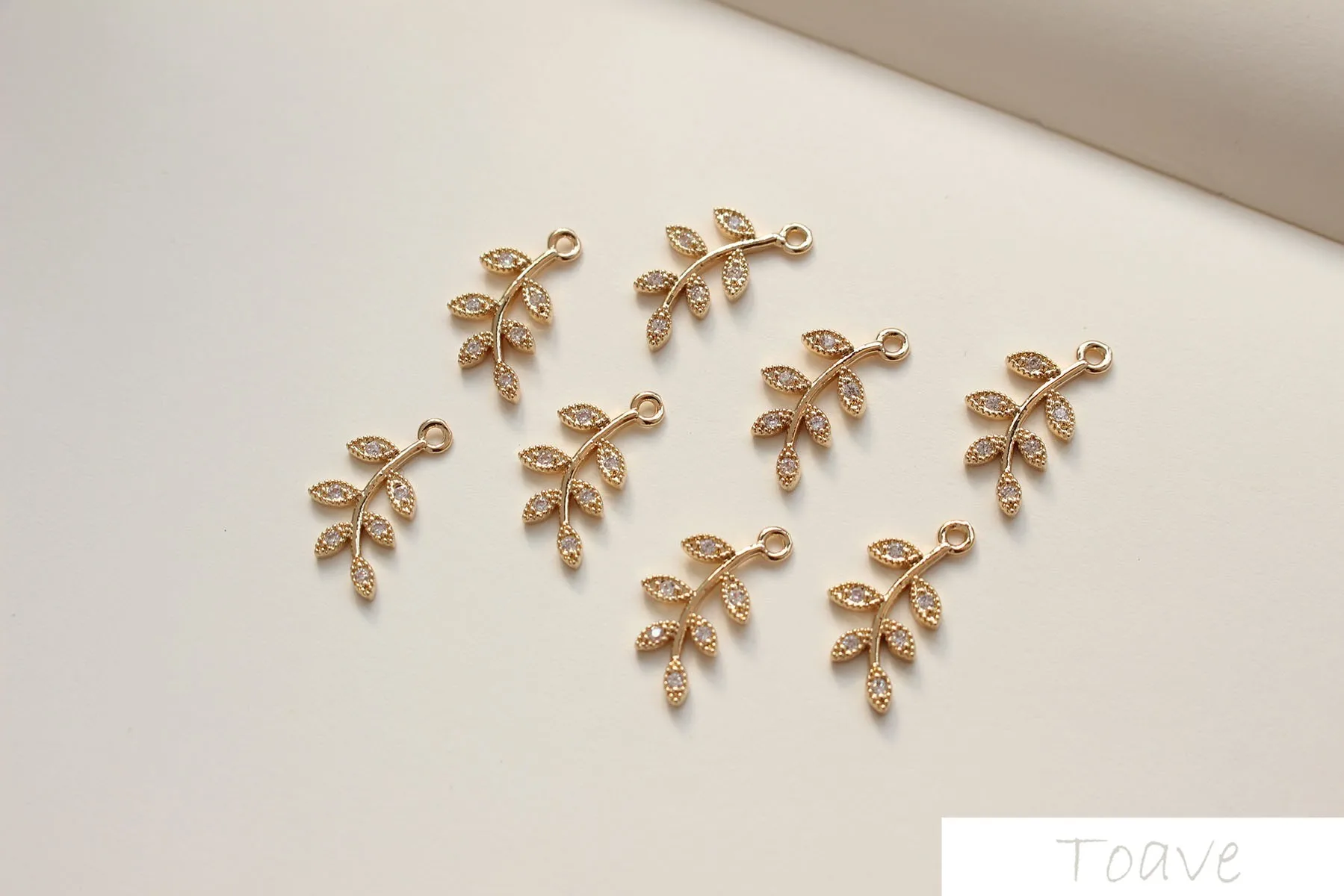 

Zircon Leaf Pendant Pendant DIY Ear Stud Accessories Material
