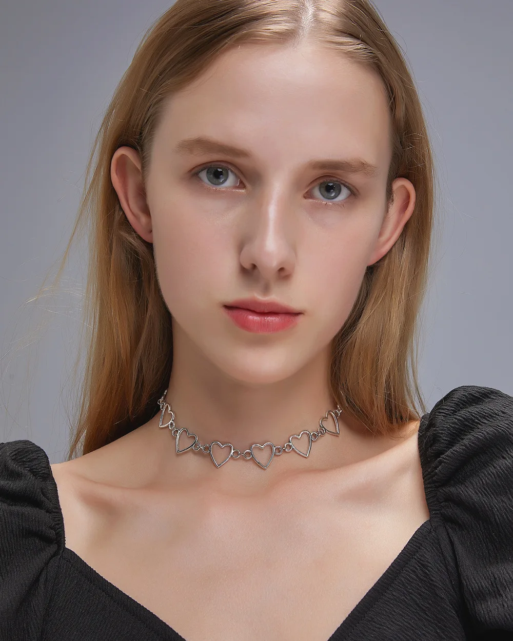 

Metal Hollow Connecting Heart Collar Necklace for Hip Hop Girls Aesthetic Neck Chain Jewelry Party Fashion Accessories Wholesale