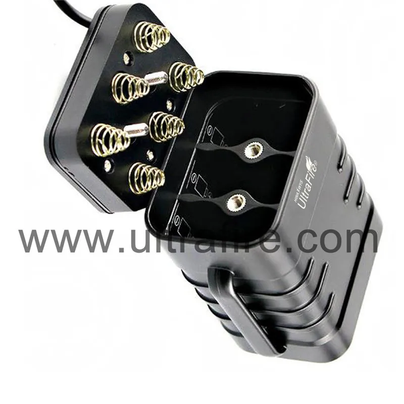 

UltraFire 6- 18650 18650 USB 5 /8,4 USB/DC