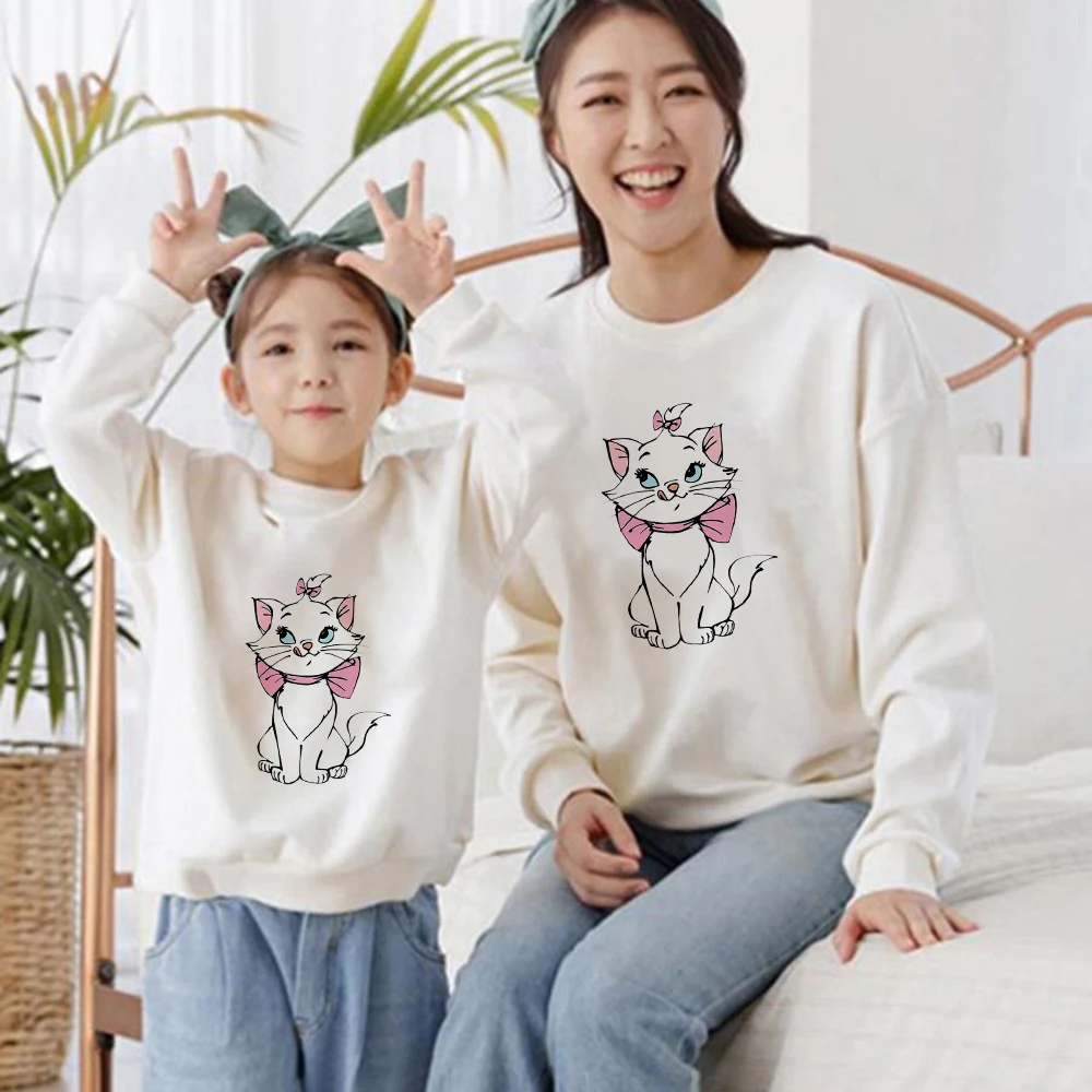 

Disney Family Look Outfits White Aristocats Cartoon Print Sweatshirts Comfort Tops Harajuku Style Pullover Parent Child Hoodies