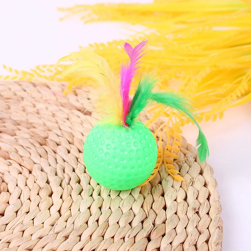 

1PCS Random Color Cat Feather Ball Plastic Training Funny Kitten Ball Toy Cat Golf Ball With Bell Cat Tumbler Toys Dorakitten