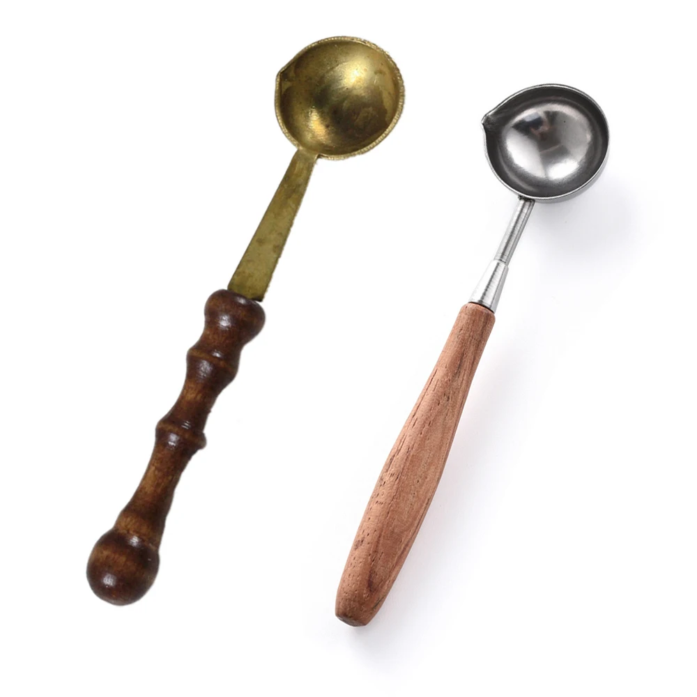 

Durable Retro Tripod Fire Paint Wax Melting Wax Tripod Furnace Included Wood Handle Sealing Wax Spoon