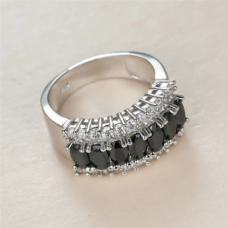 

Luxury Female Black Crystal Stone Ring Charm Silver Color Wedding Rings For Women Dainty Bride Leaf Zircon Engagement Ring