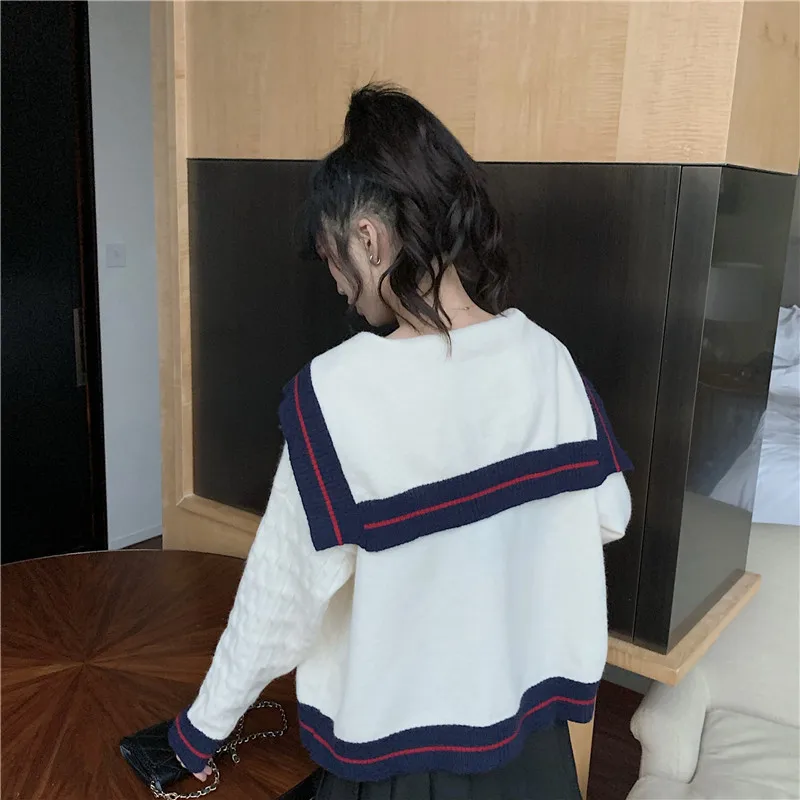 

Autumn 2020 New School Fenghai Army collar collision color design JK wear loose long-sleeved sweater women's wea