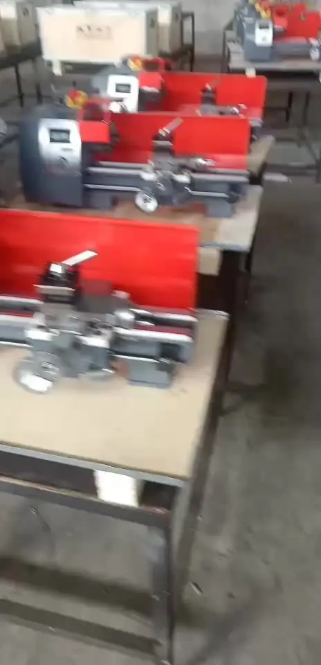 

high-Precision mini lathe machine with 550w CNC metal lathe