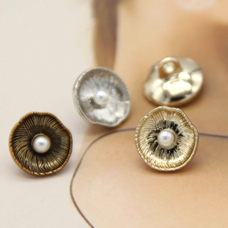 

HENGC 12mm Vintage Flower Metal Shirt Sewing Buttons For Clothing Beautiful Dress Decorations DIY Crafts Accessories Wholesale