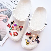 1pc funny red lips kiss croc jibz shoe charms girl decoration pvc accessorie sandals garden shoe buckle fashion party gifts