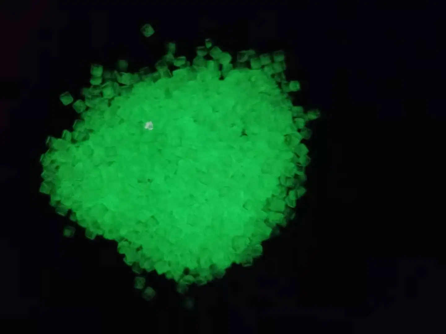 2021 Новый светящийся в темноте камень из смолы DMC 5200 квадратные круглые сверла для