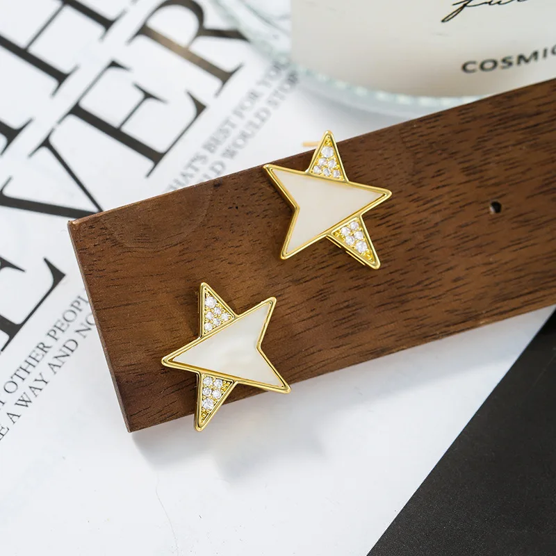 Новое поступление 2020 модные серьги-гвоздики со звездой женские изящные милые