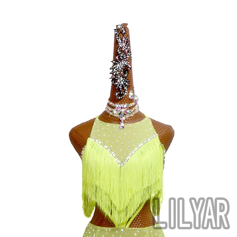 Женское платье для латиноамериканских танцев красное с разрезом и юбкой