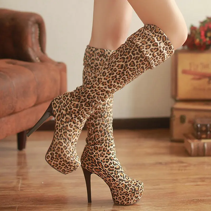 

Женские замшевые леопардовые высокие сапоги, леопардовые эластичные сапоги-чулки без застежек, зимние сексуальные женские сапоги выше кол...