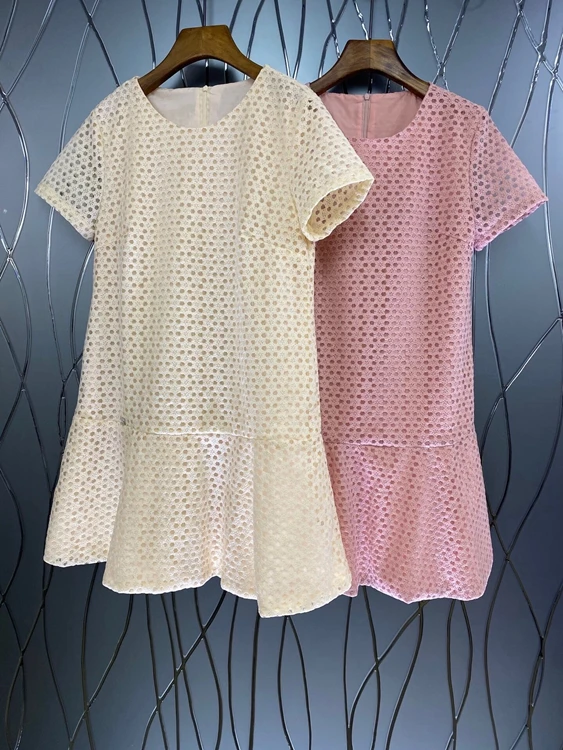 

2021 new women fashion round neck back zipper decoration circle small hole hollow short-sleeved dress 428