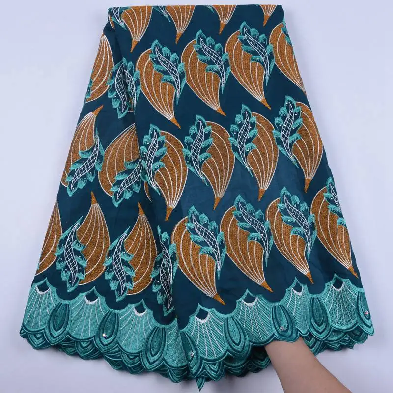 Бирюзовое зеленое швейцарское кружево из вуали в швейцарской вышивкой